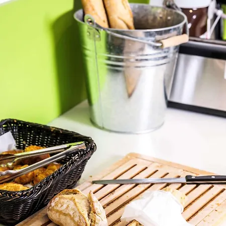 Ibis Styles 3*