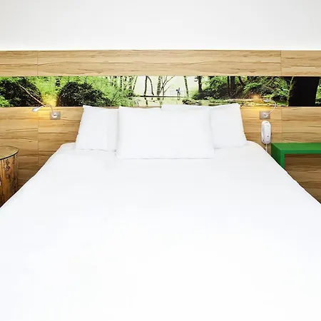 Ibis Styles 호텔 자르부르