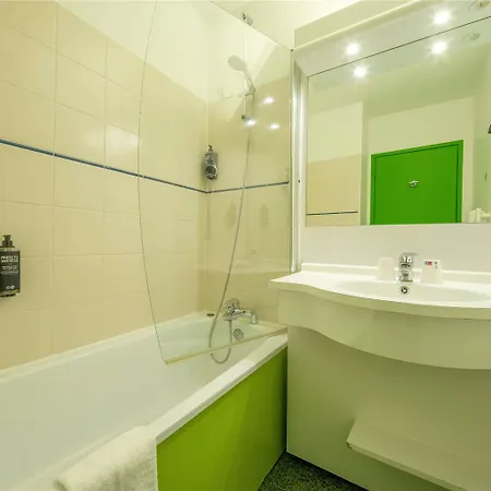 Ibis Styles מלון סארבורג