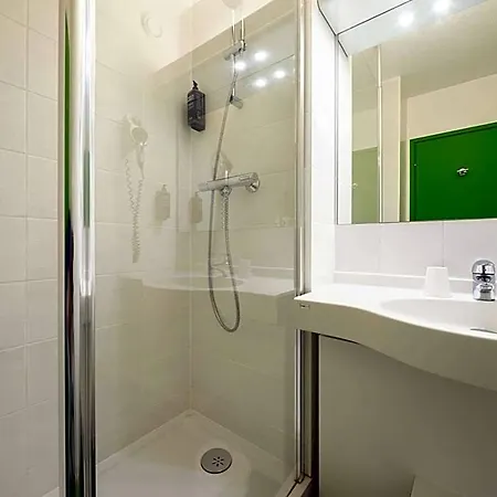 Ibis Styles מלון סארבורג